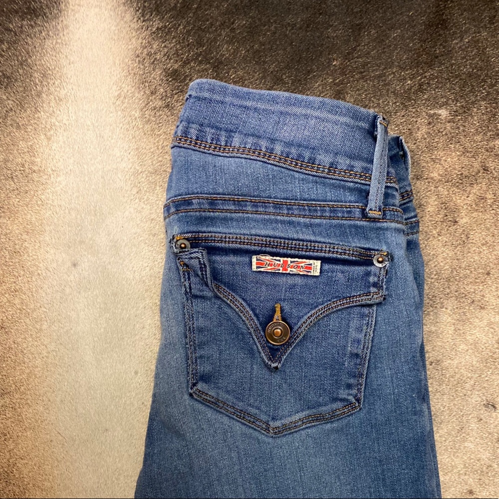 Size 26 Hudson Beth Baby Boot Jeans